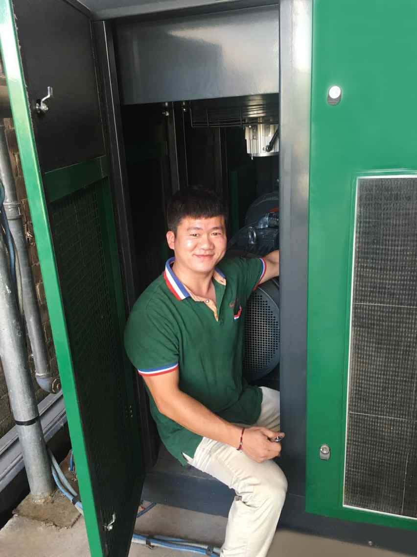 �_���ݗU�Չ��C