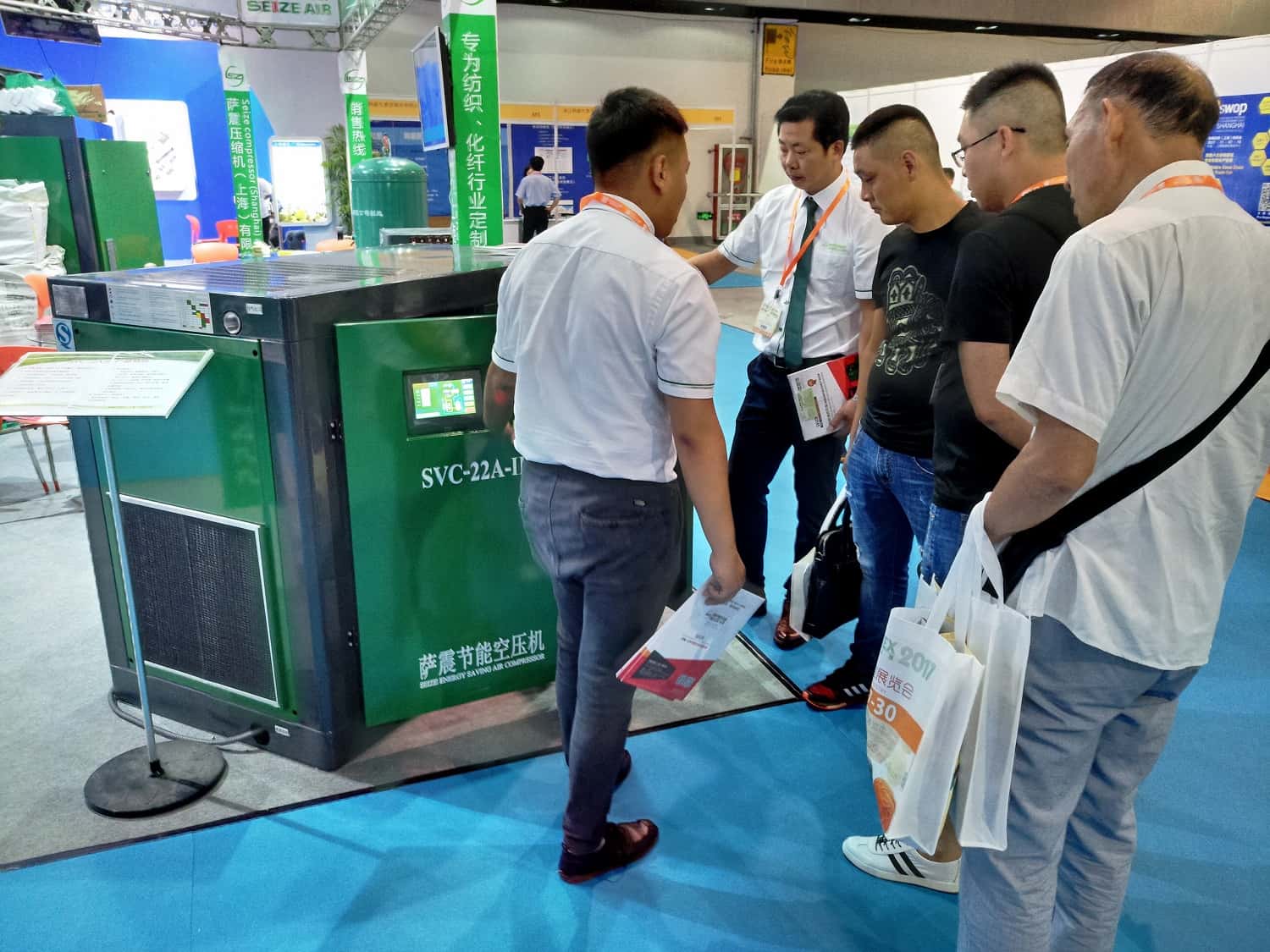 �_������׃�l���ܿՉ��C