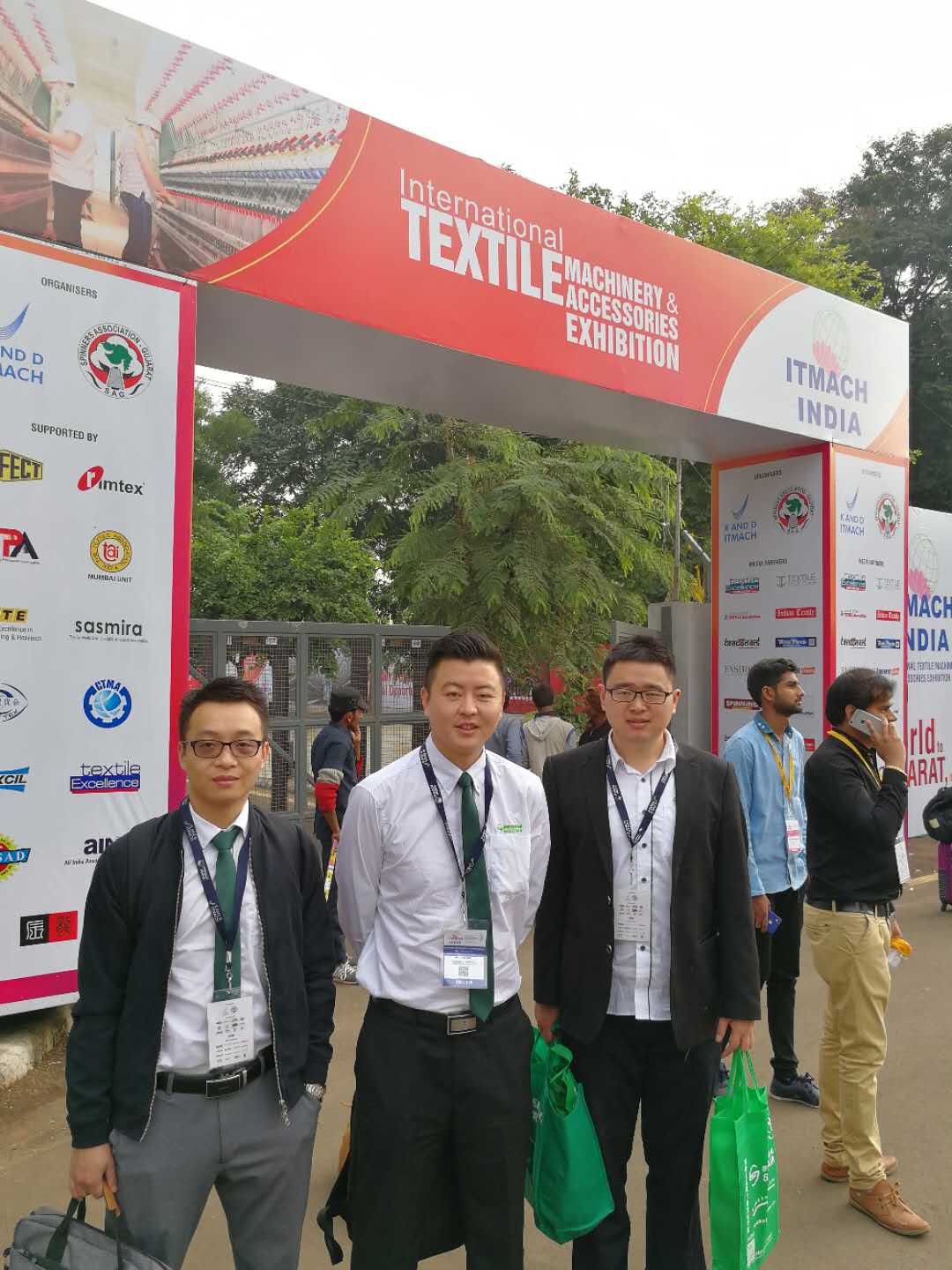 薩震節能空壓機參加印度國際紡織機械展覽會