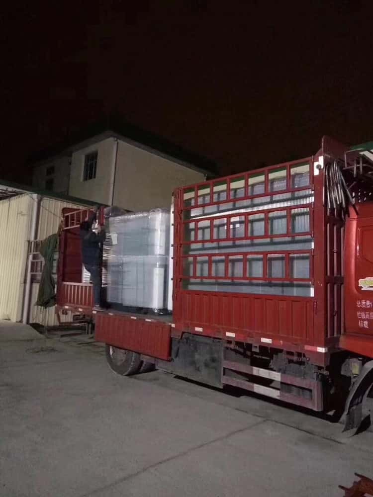 �Ϻ��Չ��C