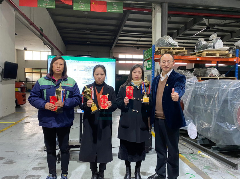 �e��ǰ���c�_�𿂽����̿���Ӱ